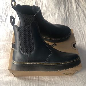 Dr. Martens Dorian Black Boots. Size US L 8, US M 7, UK 6